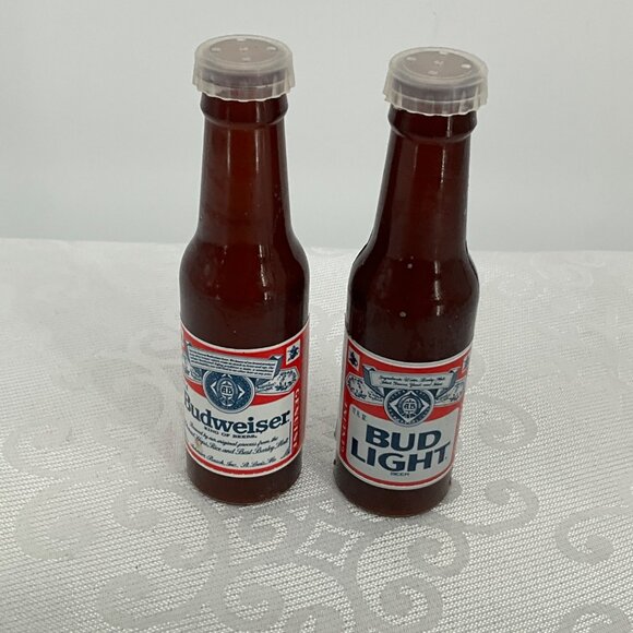 Budweiser & Bud Light Salt & Pepper Shakers Set - Picture 1 of 5